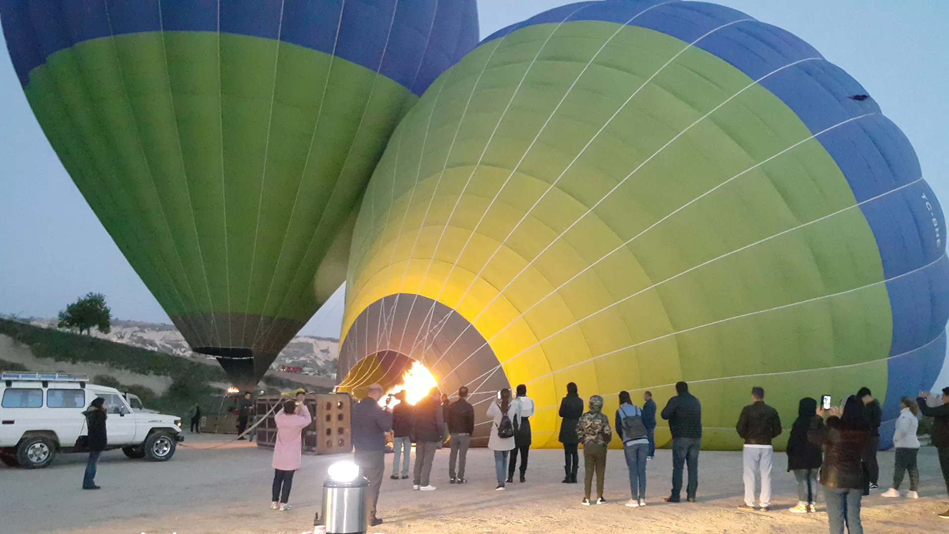 hot air ballon tour