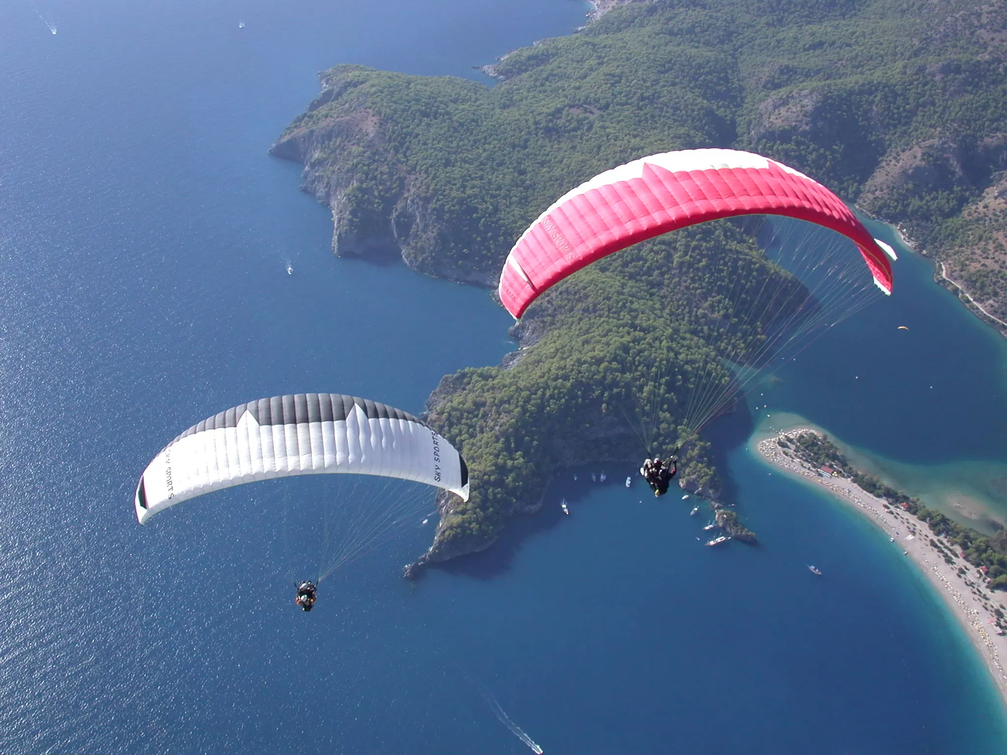 Kemer'de Yamaç Paraşütü