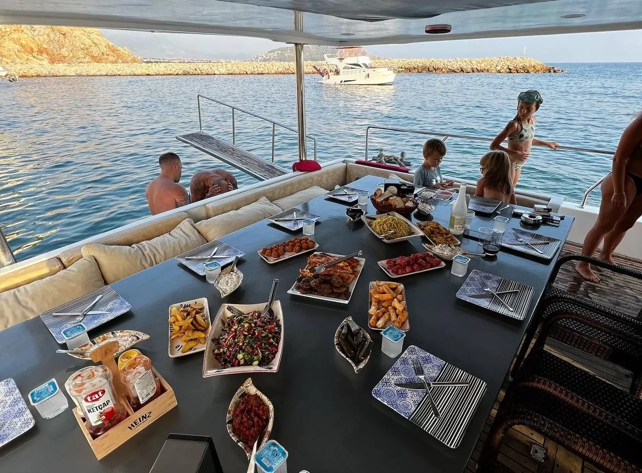 alanya vip yacht tour