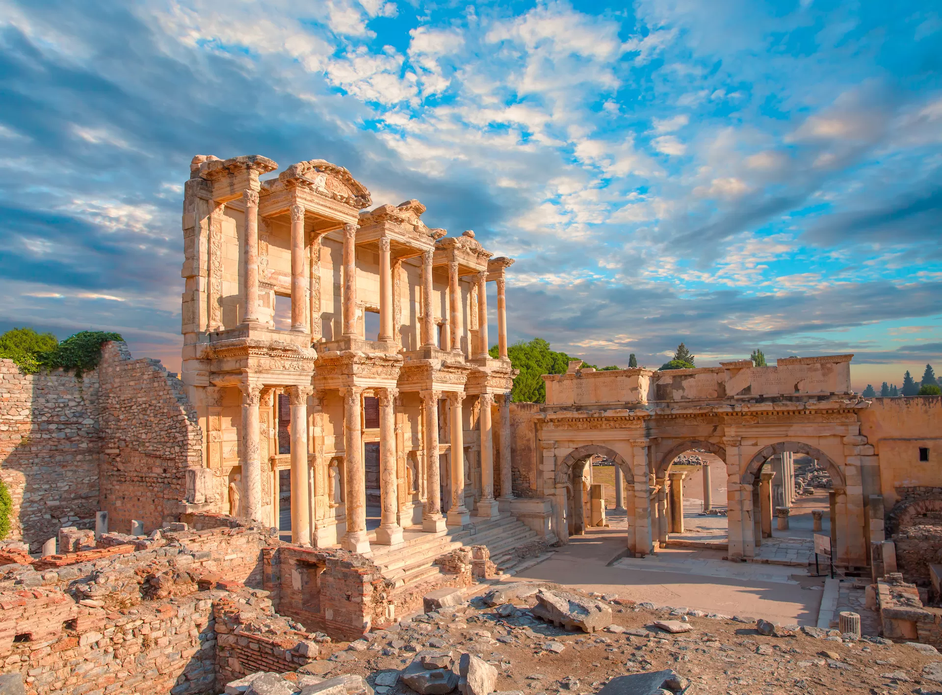 Kuşadası Efes Yarım Günlük Tur